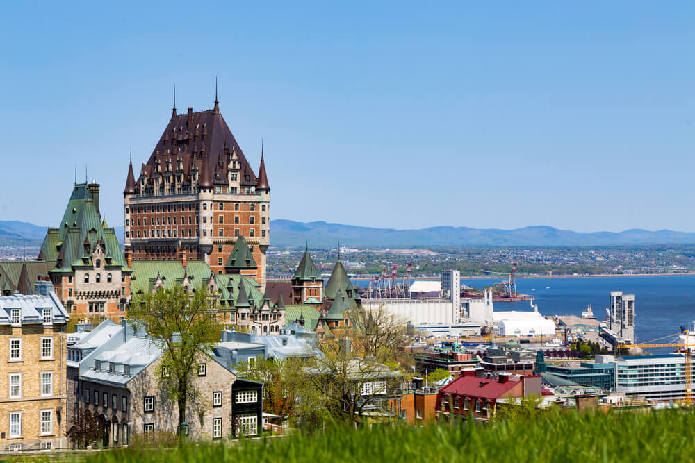 Orasul vechi istoric al orasului Quebec - reper in Canada