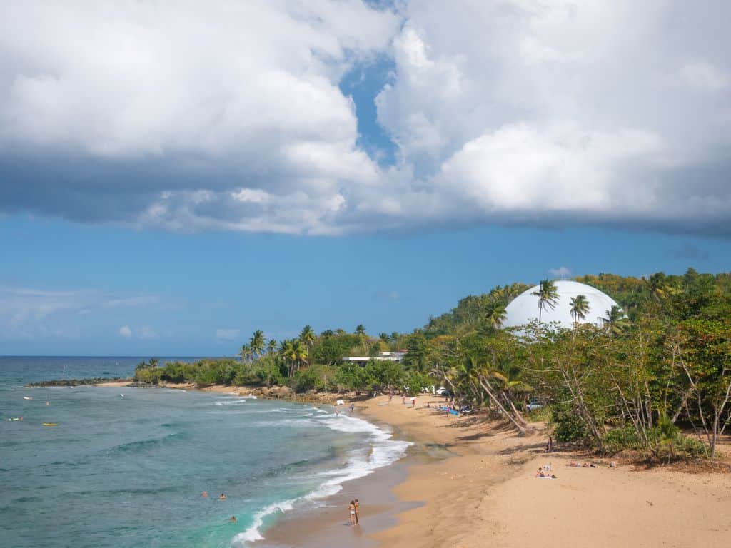 Plaja Domes, Rincon in Puerto Rico